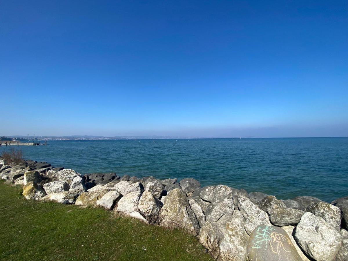 Apartment With Garden And Grill - Green Residence Sirmione 代森扎诺-德尔加达 外观 照片