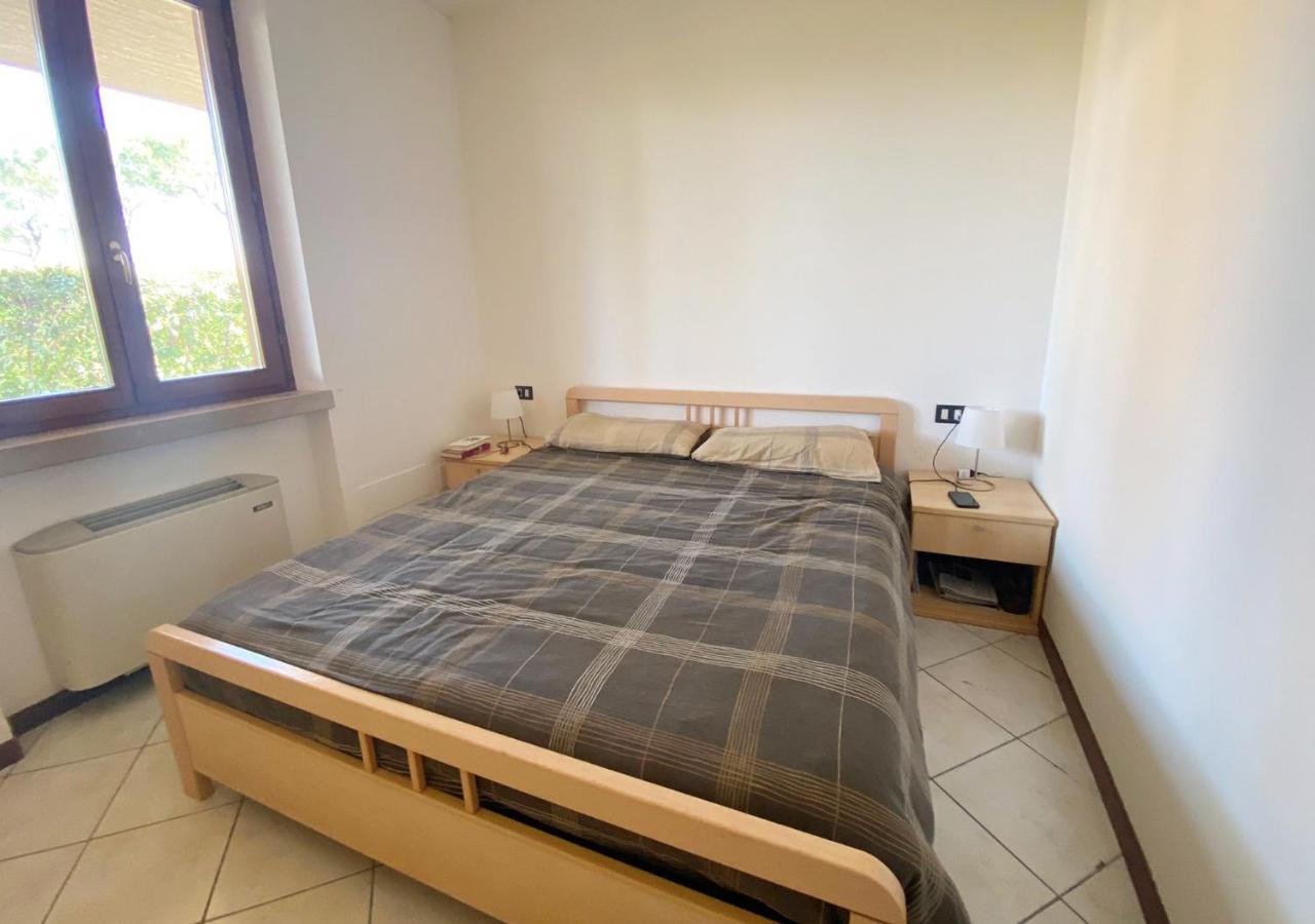 Apartment With Garden And Grill - Green Residence Sirmione 代森扎诺-德尔加达 外观 照片
