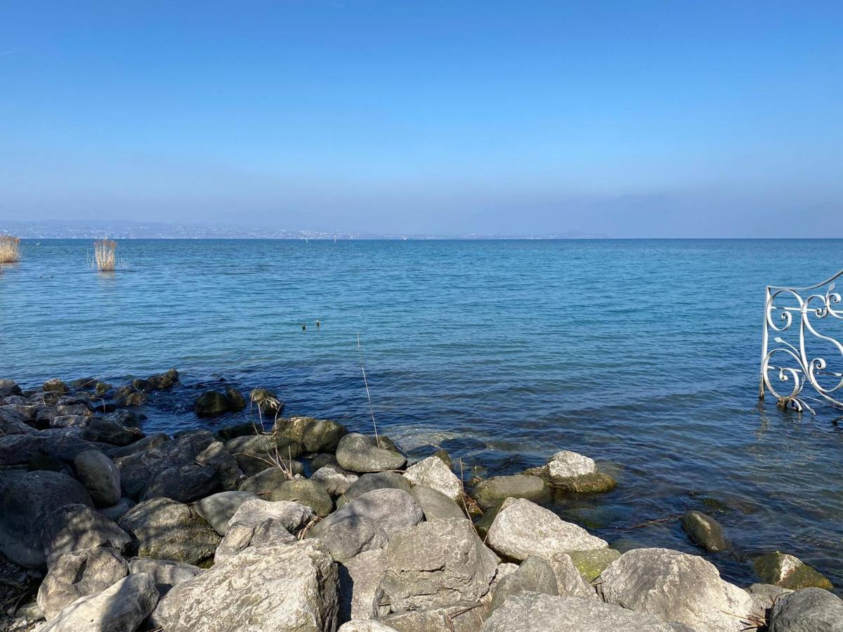 Apartment With Garden And Grill - Green Residence Sirmione 代森扎诺-德尔加达 外观 照片