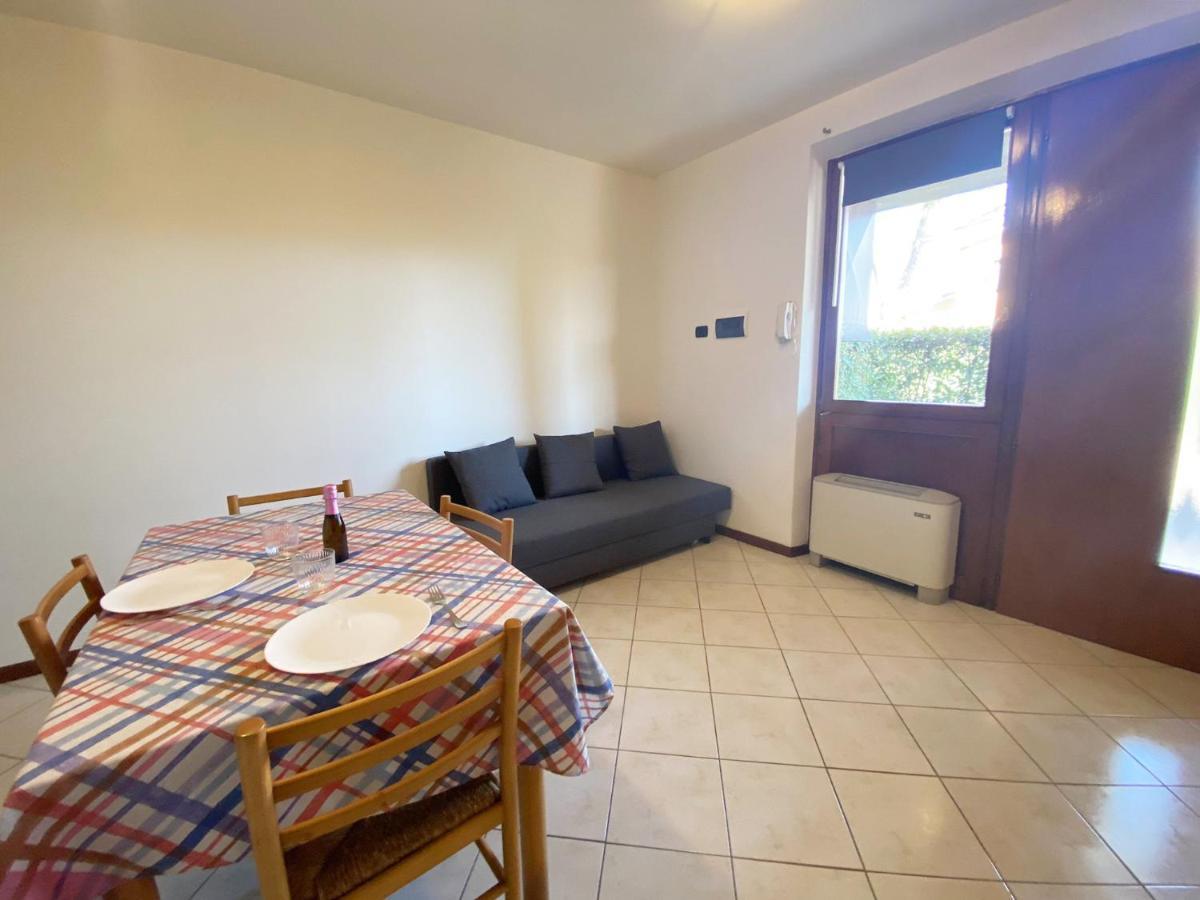 Apartment With Garden And Grill - Green Residence Sirmione 代森扎诺-德尔加达 外观 照片